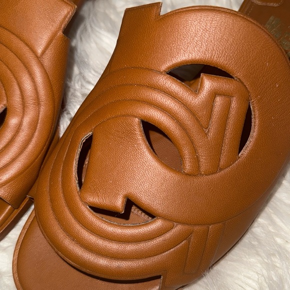 FERRAGAMO Gancini sandals - Picture 8 of 16